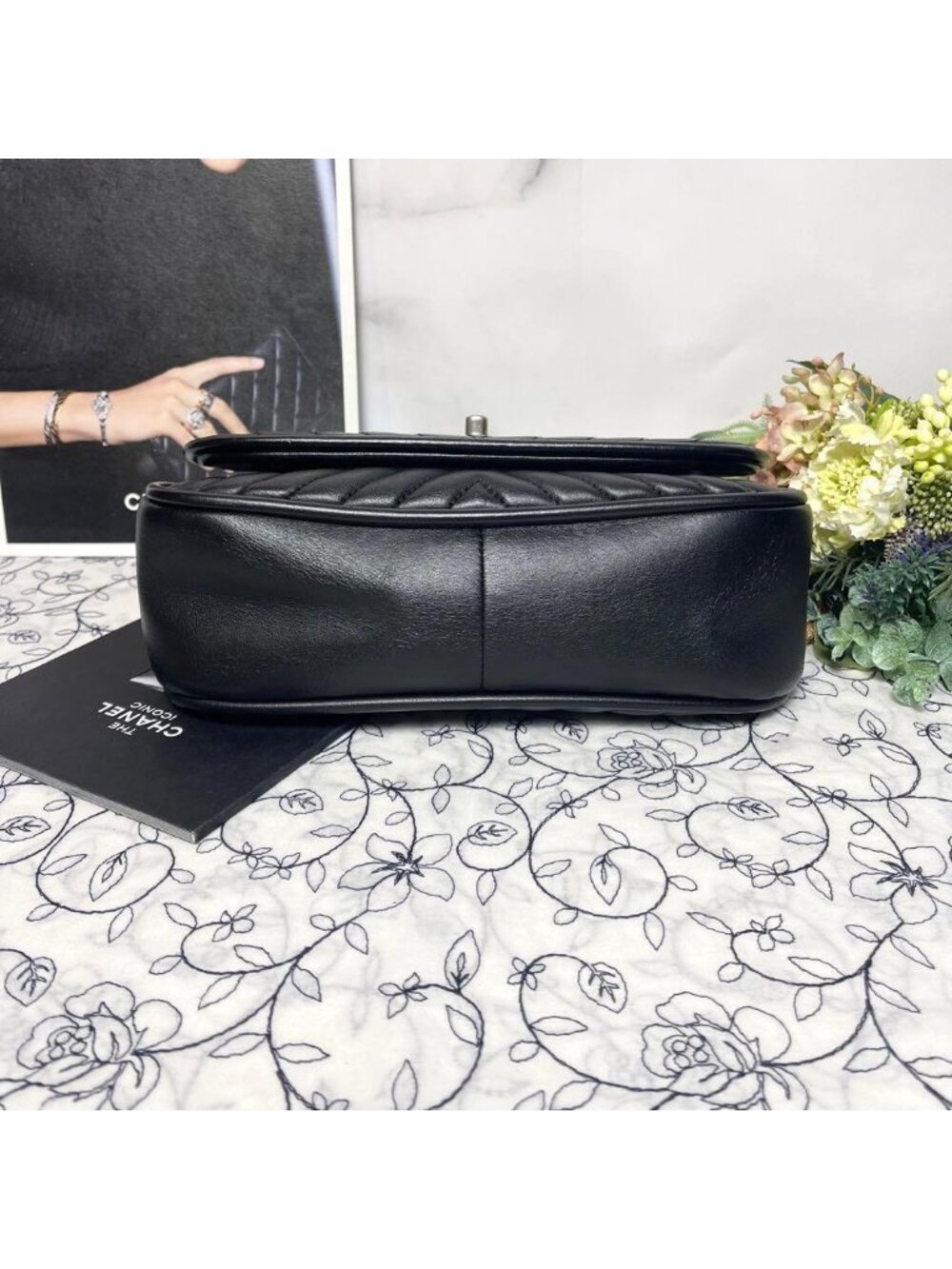 Chanel 2-Way Chevron Chain Shoulder Bag - Picture 5 of 15